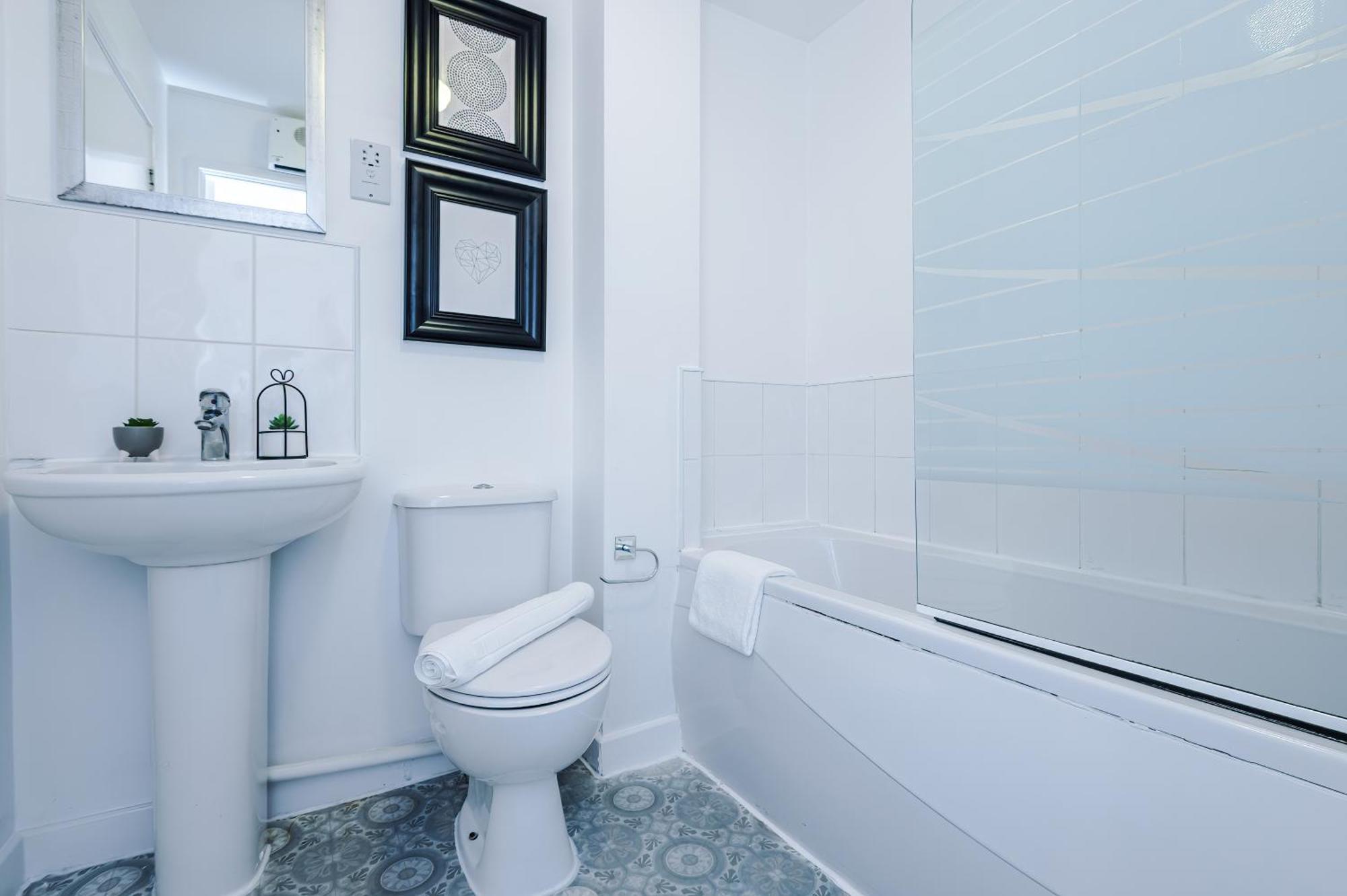 The Consort Serviced Apartment โคเวนทรี ภายนอก รูปภาพ